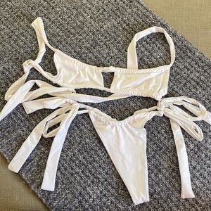 Frankies Bikinis “willow” set in white